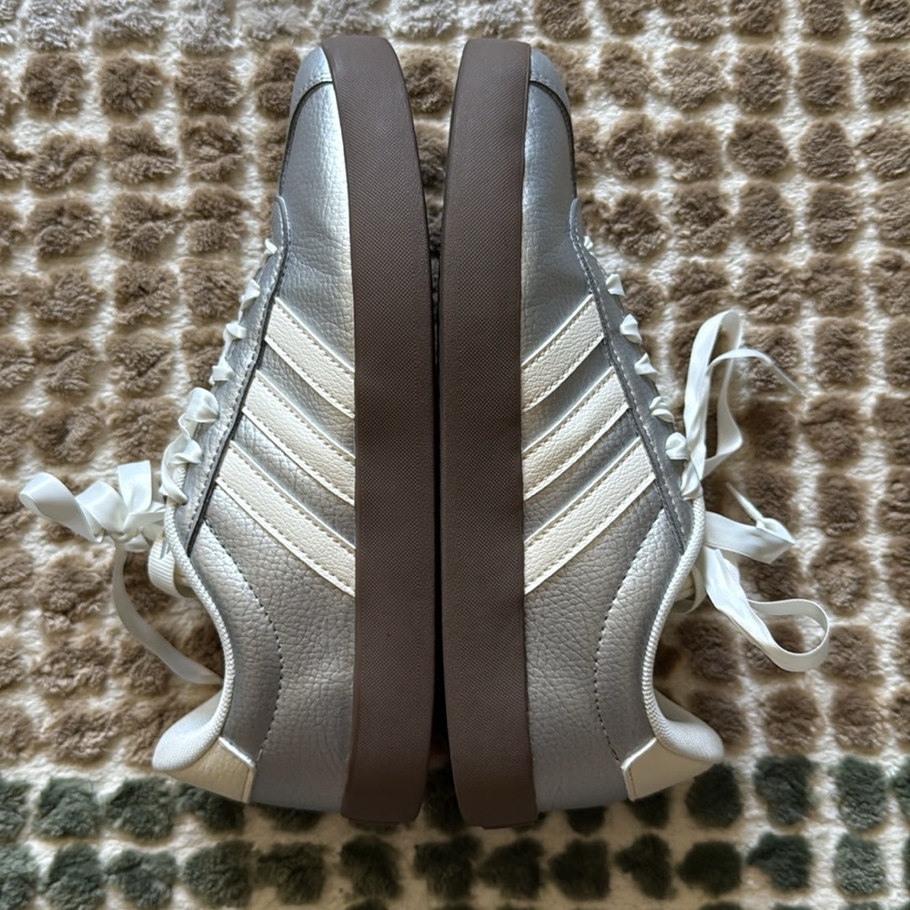 Adidas Womens Vl Court 3.0 Silver Fashion Sneaker Size 6 Medium (B, M) - Picture 13 of 15